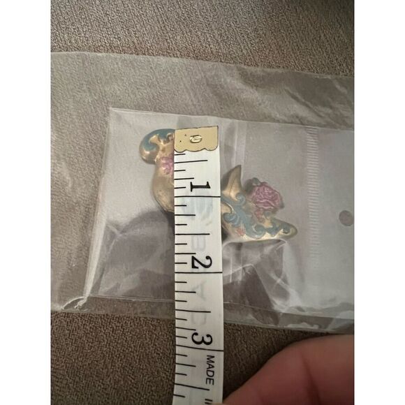 Fashionista Fashion Shoe Brooch Pin - Picture 8 of 9